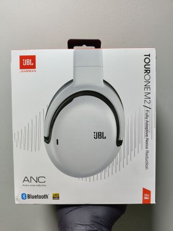 JBL Tourone M2